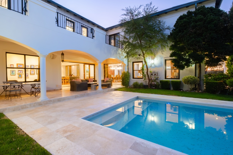 7 Bedroom Property for Sale in Val De Vie Estate Western Cape